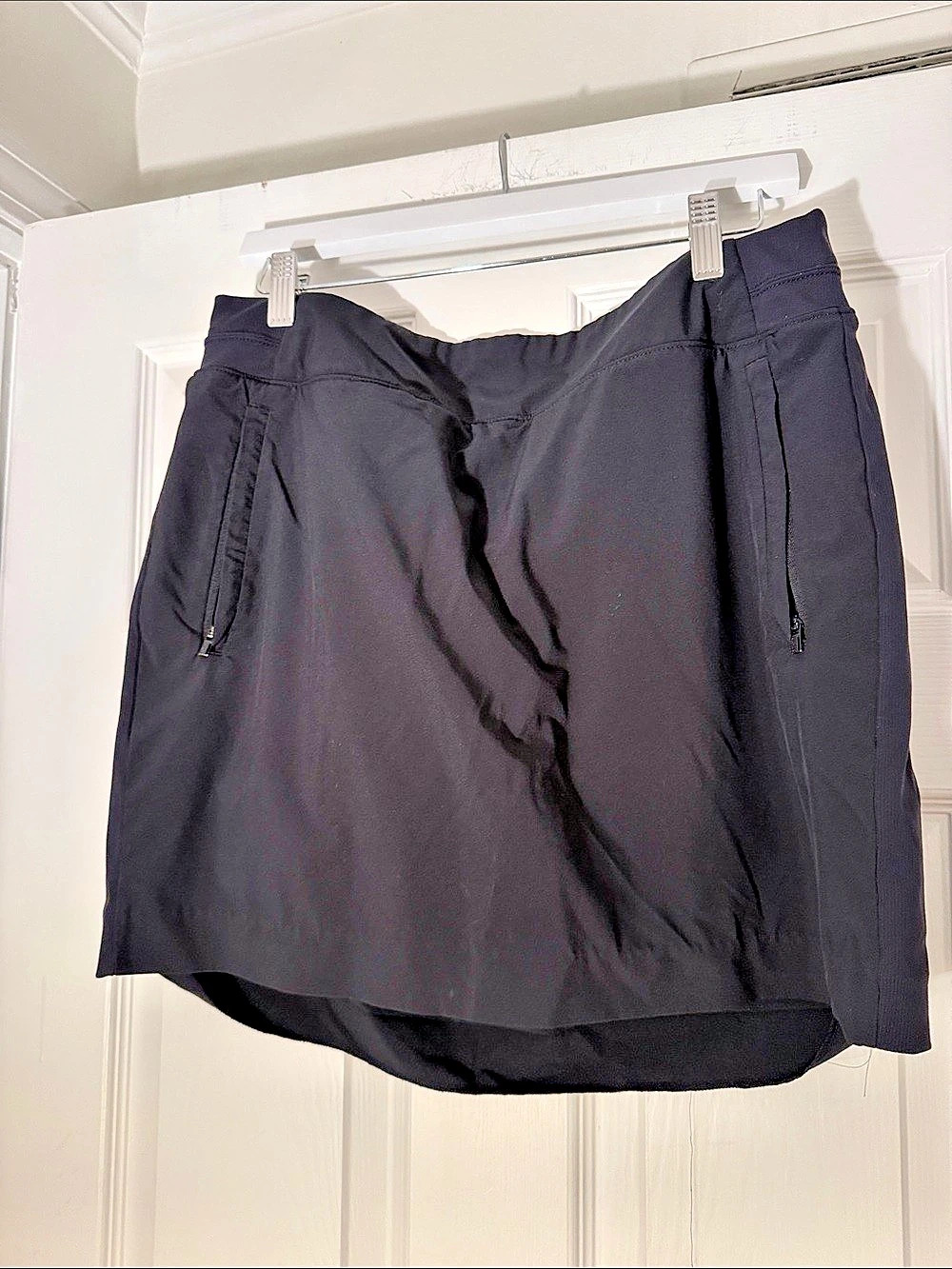 Athleta Women's Athletic Shorts Black Size 14
